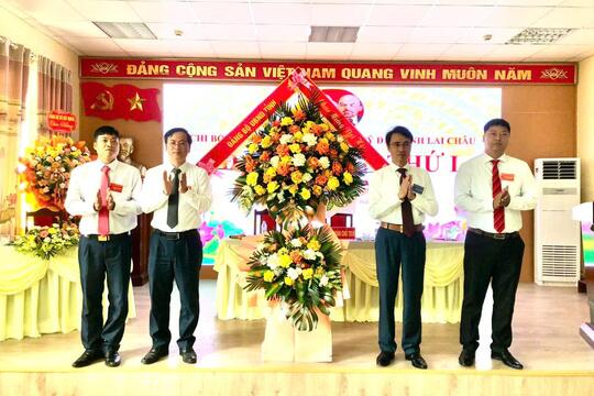 <a href="/hoat-dong/chi-doan-tt-phat-trien-quy-dat-tinh" title="Chi đoàn TT Phát triển Quỹ đất tỉnh" rel="dofollow">CHI ĐOÀN TRUNG TÂM QUỸ ĐẤT TỈNH LAI CHÂU</a>